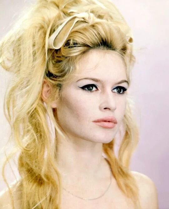 Brigitte Bardot's Hair -- Classic Half-Up Half-Down Bouffant Bardot hair, Brigit