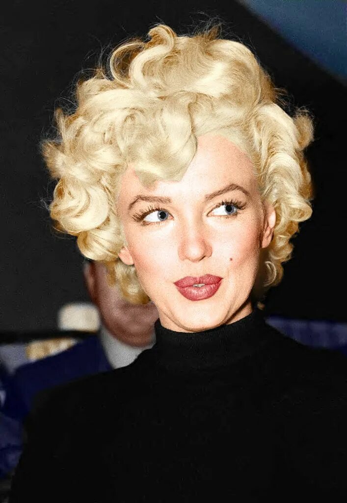 Прическа как у мэрилин монро как сделать Luminous beauty Marilyn monroe hair, Marilyn monroe photos, Short hair styles