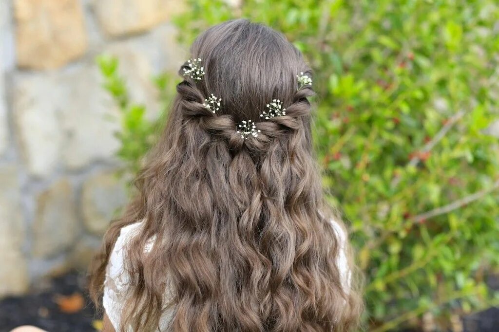 Прическа как у принцессы для девочки Princess Aurora Twistback Inspired by Disney’s Maleficent Cute girls hairstyles,