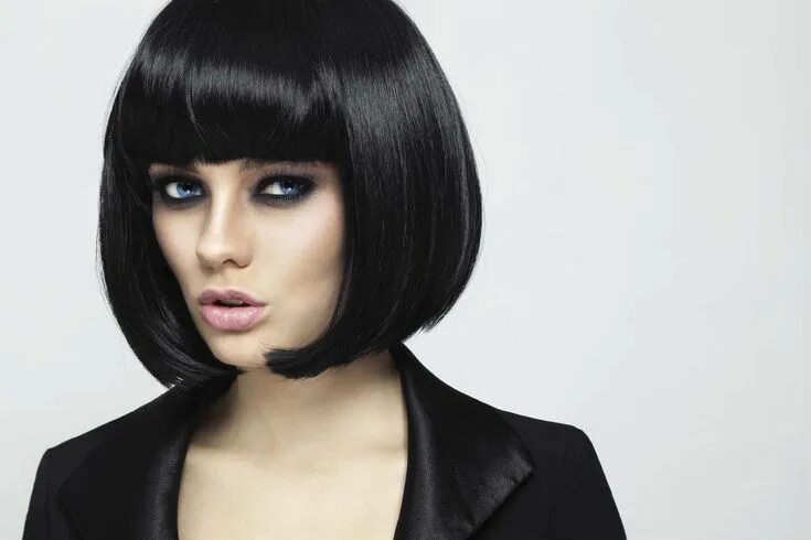 Прическа каре Adore this hair #curlybobhairstyles Bob hairstyles, Front hair styles, Angled bo