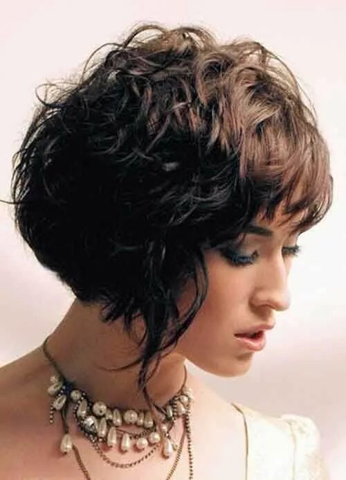 Прическа каре боб кудрявая 15 Bob Haircuts For Thick Wavy Hair Bob-Hairstyle.Com Haircuts for wavy hair, Sh