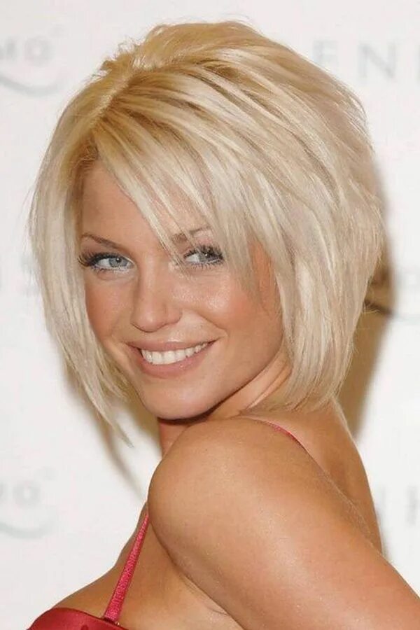 Прическа каре лесенка фото Pin on Haar ideen Short bob hairstyles, Wavy bob hairstyles, Short stacked bob h