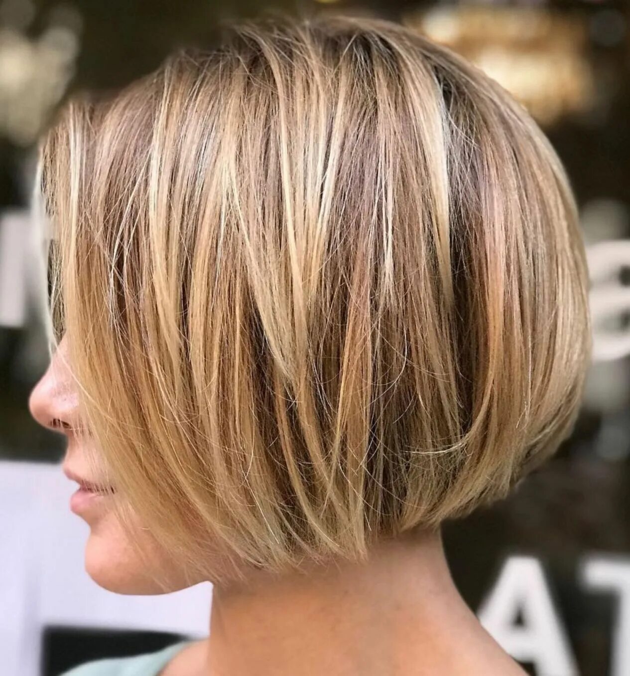 Прическа каре мелирование Very Short Textured Bob Hairstyle Very short bob hairstyles, Bob hairstyles, Sho