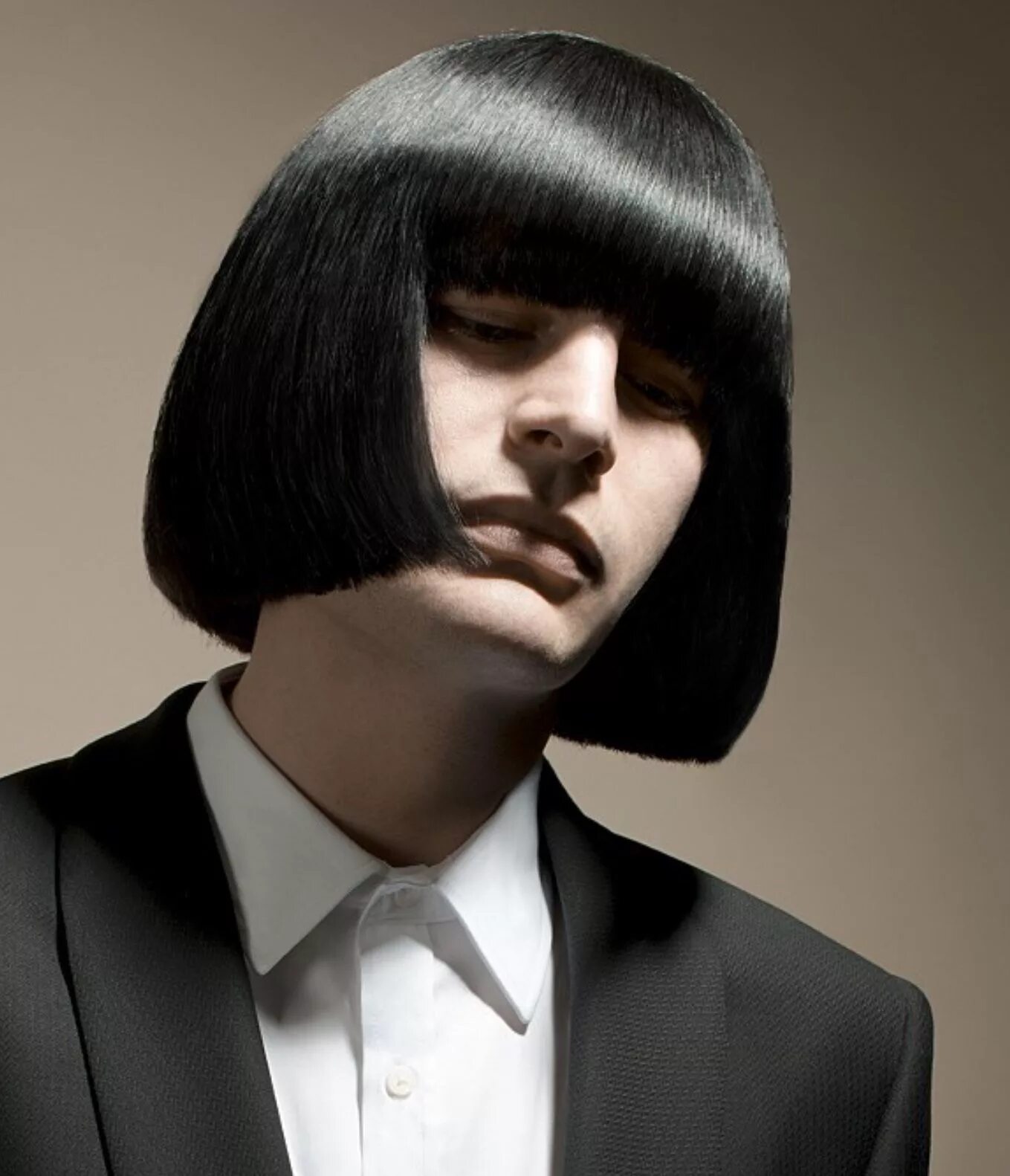 Прическа каре мужская короткая Mens one legnth bob cut, with bangs Boys haircuts, Bob hairstyles, Haircuts for 