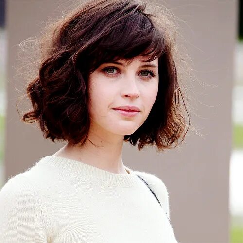 Прическа каре пушистое dailyfelicityjones Thick hair styles, Cute hairstyles for short hair, Thick wavy