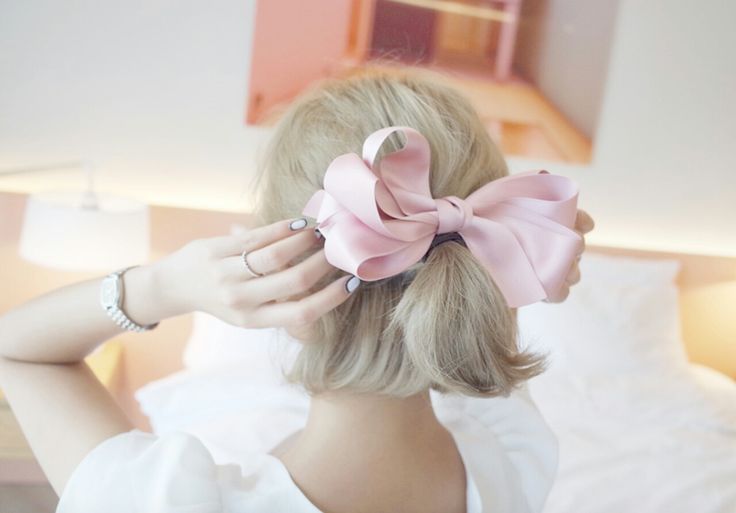 Прическа каре с бантом Pin by Misa on hair styles Vintage hair accessories, Hair ties, Kawaii hairstyle