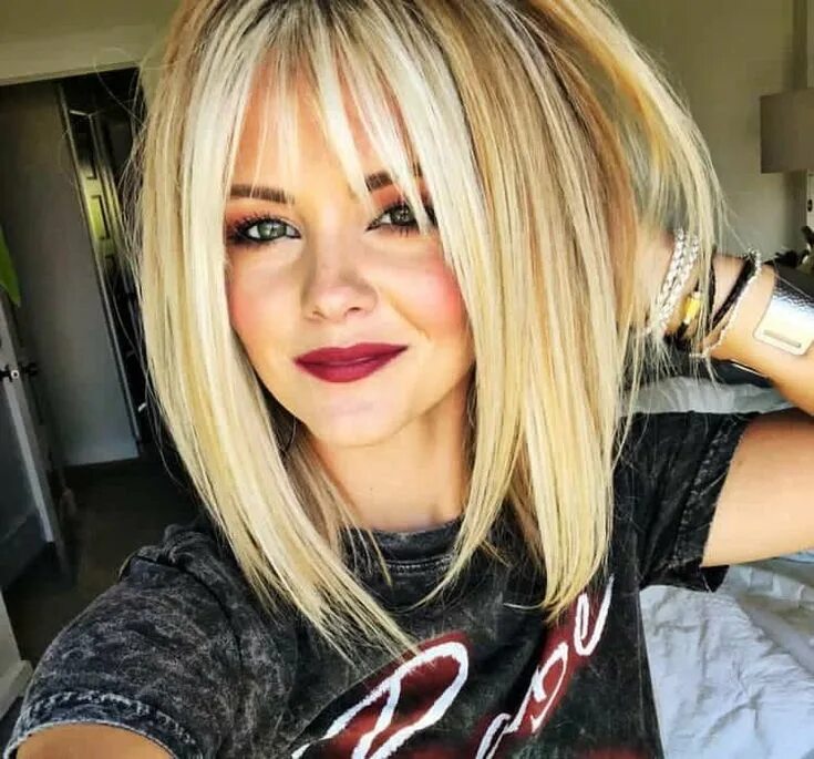 Прическа каре с удлиненной челкой фото 21 Trendiest Long Bob Haircuts with Layers and Bangs Blonde hair with bangs, Thi