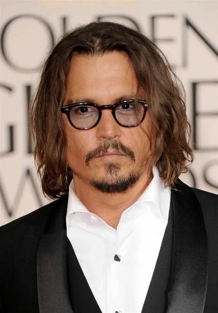 Прическа каре у мужчин Pin von Denise Aitken auf JOHNNY DEPP Lange haare männer, Frisuren lange haare m