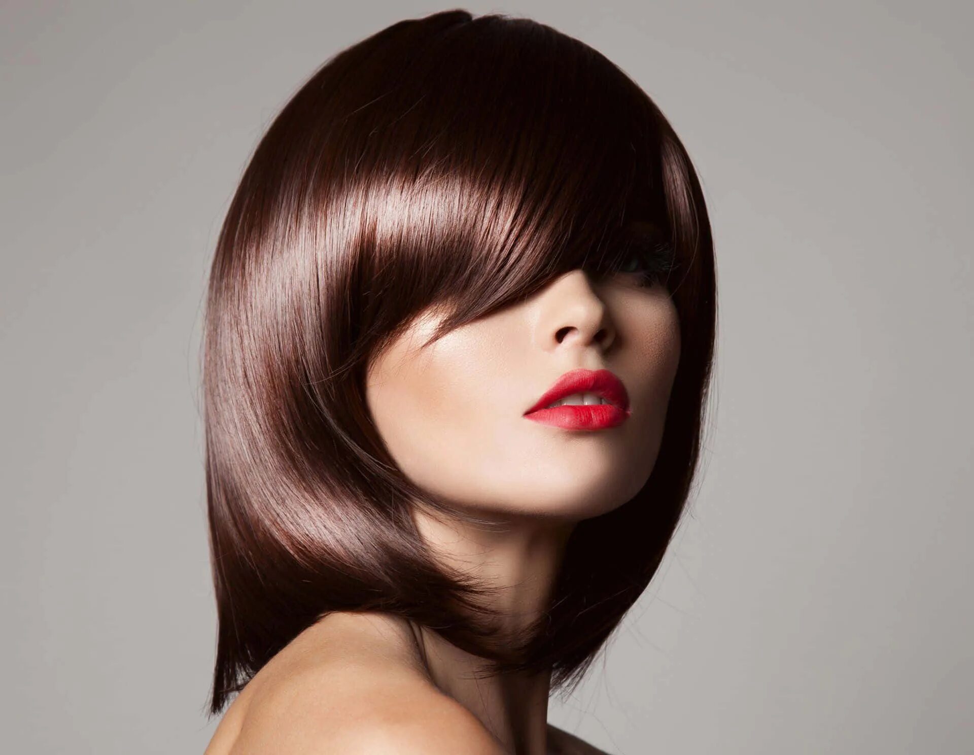 Прическа каштановые волосы Download Get the perfect hair cut today! Wallpapers.com