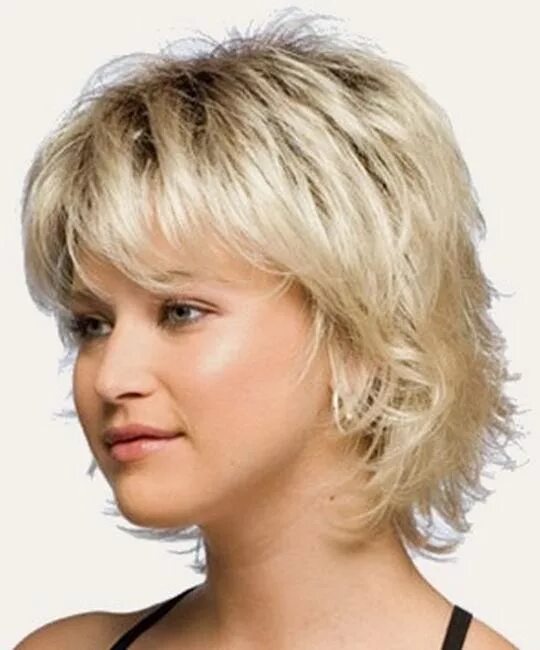 Прическа каскад на короткие Medium layered hair, Medium hair styles, Short thin hair