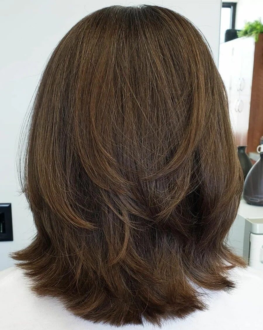 Прическа каскад на средние 2023 50 Medium Haircuts for Women That’ll Be Huge in 2024 - Hair Adviser Schulter lan