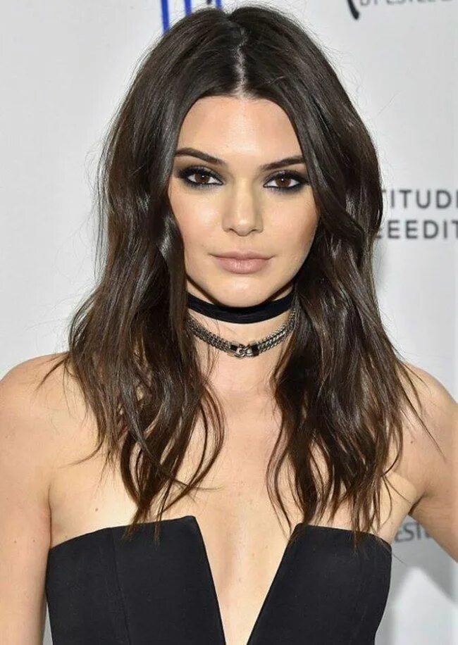 Прическа кендалл дженнер 2024 Colore capelli 2017: il castano moka è tra le scelte più cool per le more Jenner