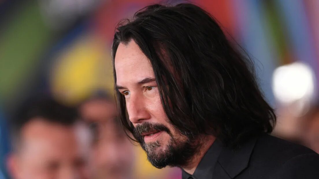 Прическа киану ривза длинная Keanu Reeves estaría trabajando en una serie documental sobre la Fórmula 1 para 