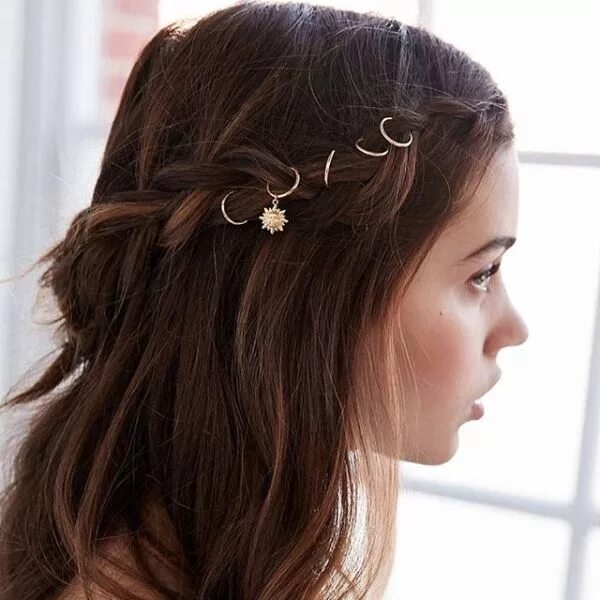 Прическа колечко для девочки #UOONYOU - Urban Outfitters Hair styles, Hair rings, Braided hairstyles