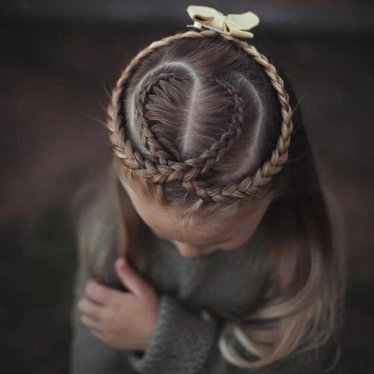 Прическа кольцо для девочки 3,188 Likes, 86 Comments - Hair & Kids Fashion (@abellasbraids) on Instagram: "F