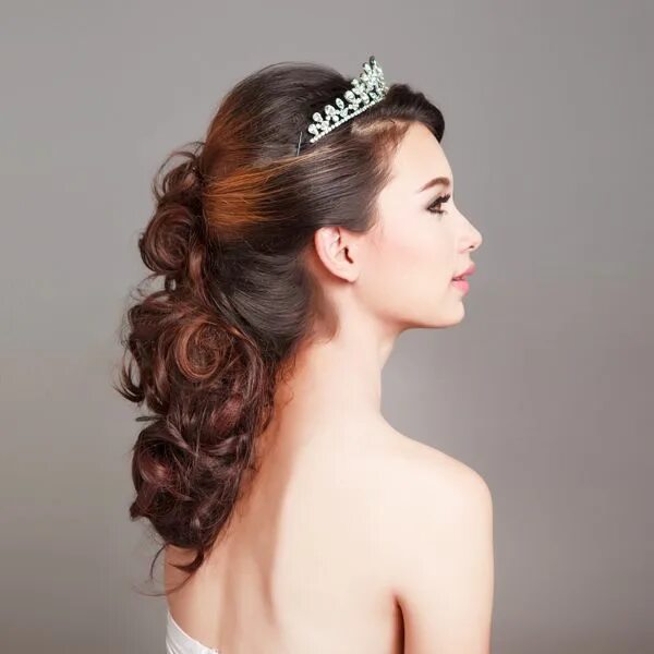 Прическа корона на длинные волосы Maquillaje y Peluqueria Novias Cordoba Fatima Long hair updo, Hairdo wedding, Br