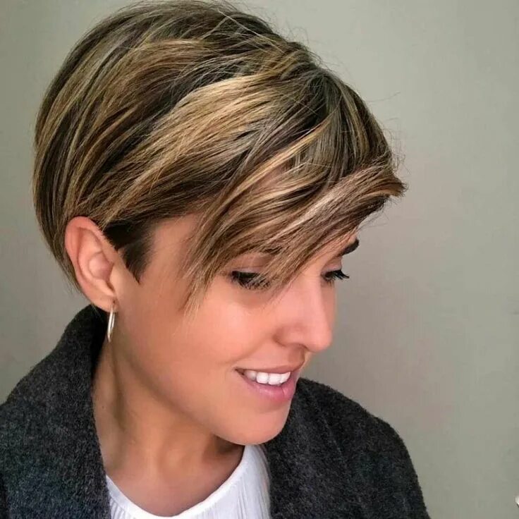 Прическа короткая мелирование фото thick hair short hairstyles for women over 40 - Google Search Short pixie haircu