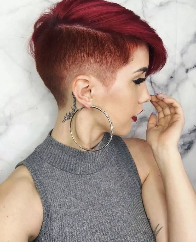 Прическа короткие волосы с выбритыми висками #shorthair&nbsp;#shorthairideas&nbsp;#hairstyles #pixiecut&nbsp;#pixiehair&nbsp;