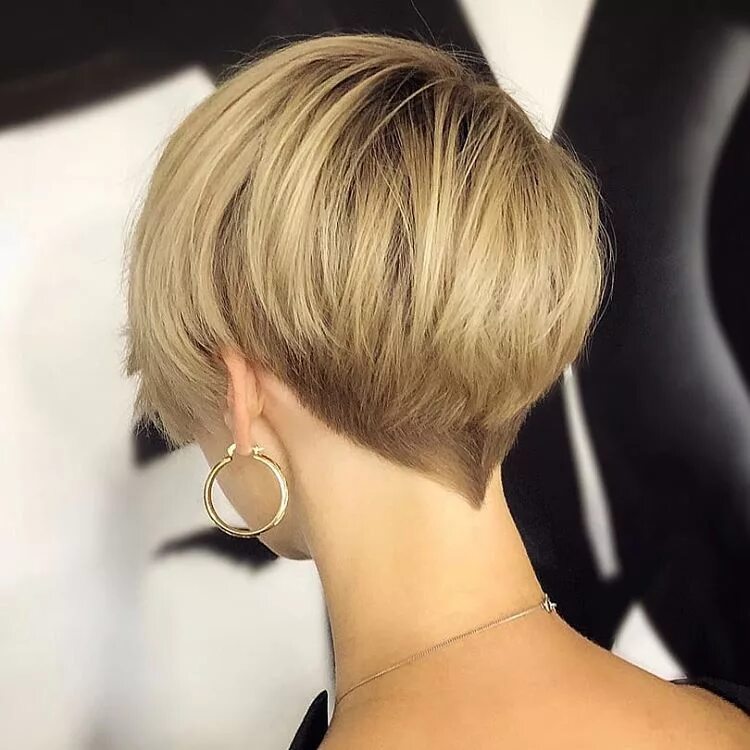 Прическа короткий боб Love this pixie back from @kristinakatsabina - ✂ ️❤ ️✂ ️❤ ️✂ ️❤ #pixiepalooza Super s