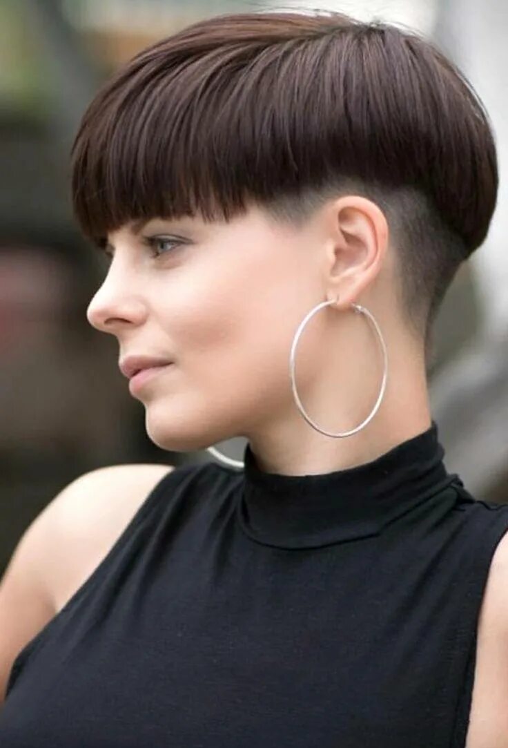 Прическа короткий горшок Pin on Short hair styles