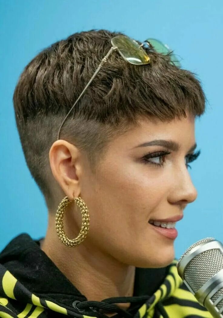 Прическа корт женская Pin by Geisi on HALSEY Halsey hair, Halsey short hair, Short hair cuts