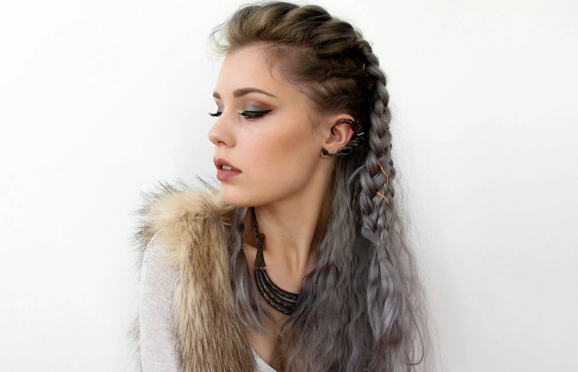 Прическа коса женская Peinados vikingos Lagertha hair, Viking hair, Viking braids