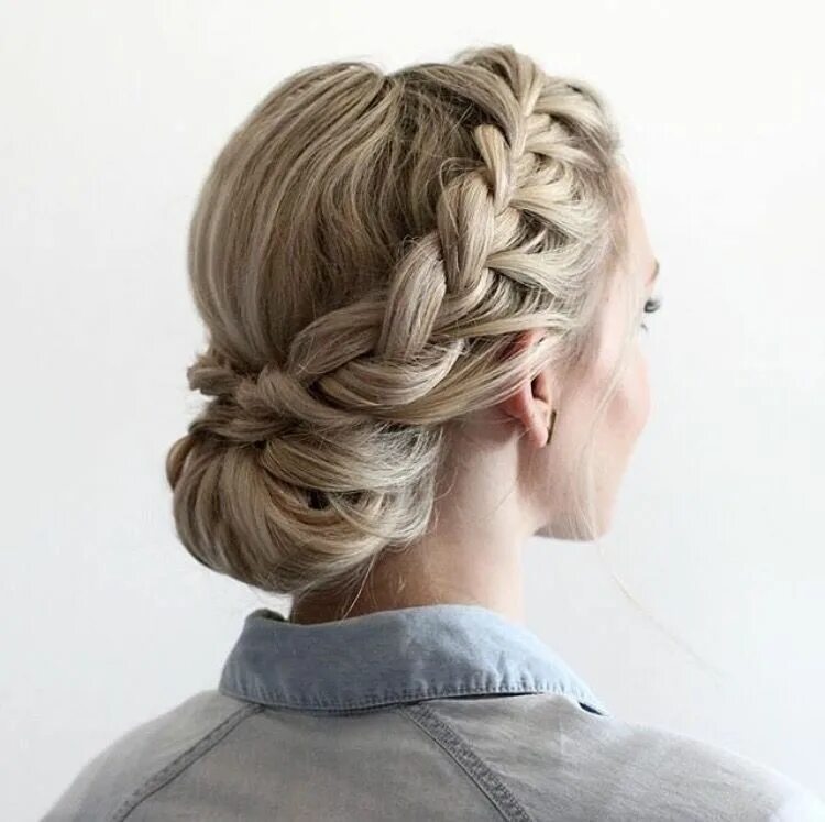 Прическа косички на средние волосы фото Dutch) braid updo Braided prom hair, Long hair styles, Hairstyle