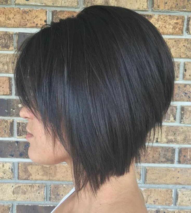 Прическа косое каре 50 Hottest Stacked Haircuts to Try in 2024 Stacked bob hairstyles, Angled bob ha