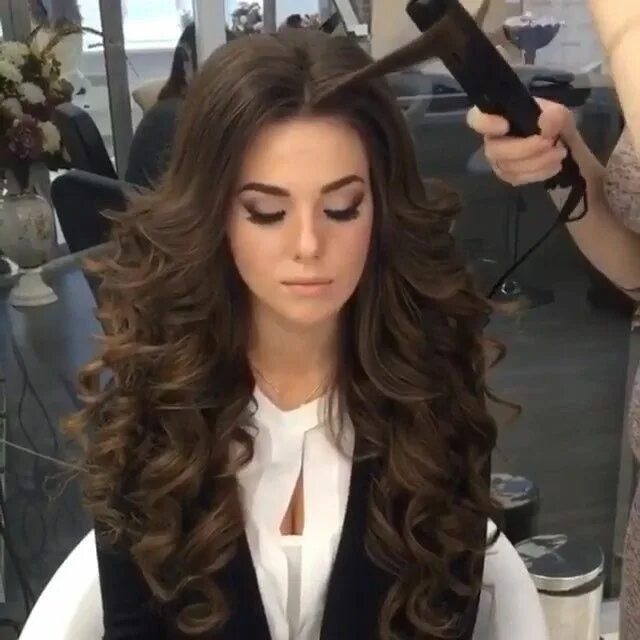 Прическа красивые локоны на длинные волосы Pin by KNWORLD on KN Hair Style Curly wedding hair, Long hair styles, Short hair