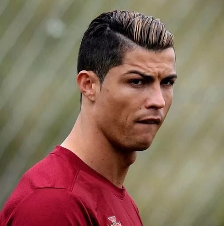 Прическа криштиану роналду Cristiano Ronaldo Haircut 2014 Cristiano ronaldo hairstyle, Ronaldo hair, Christ