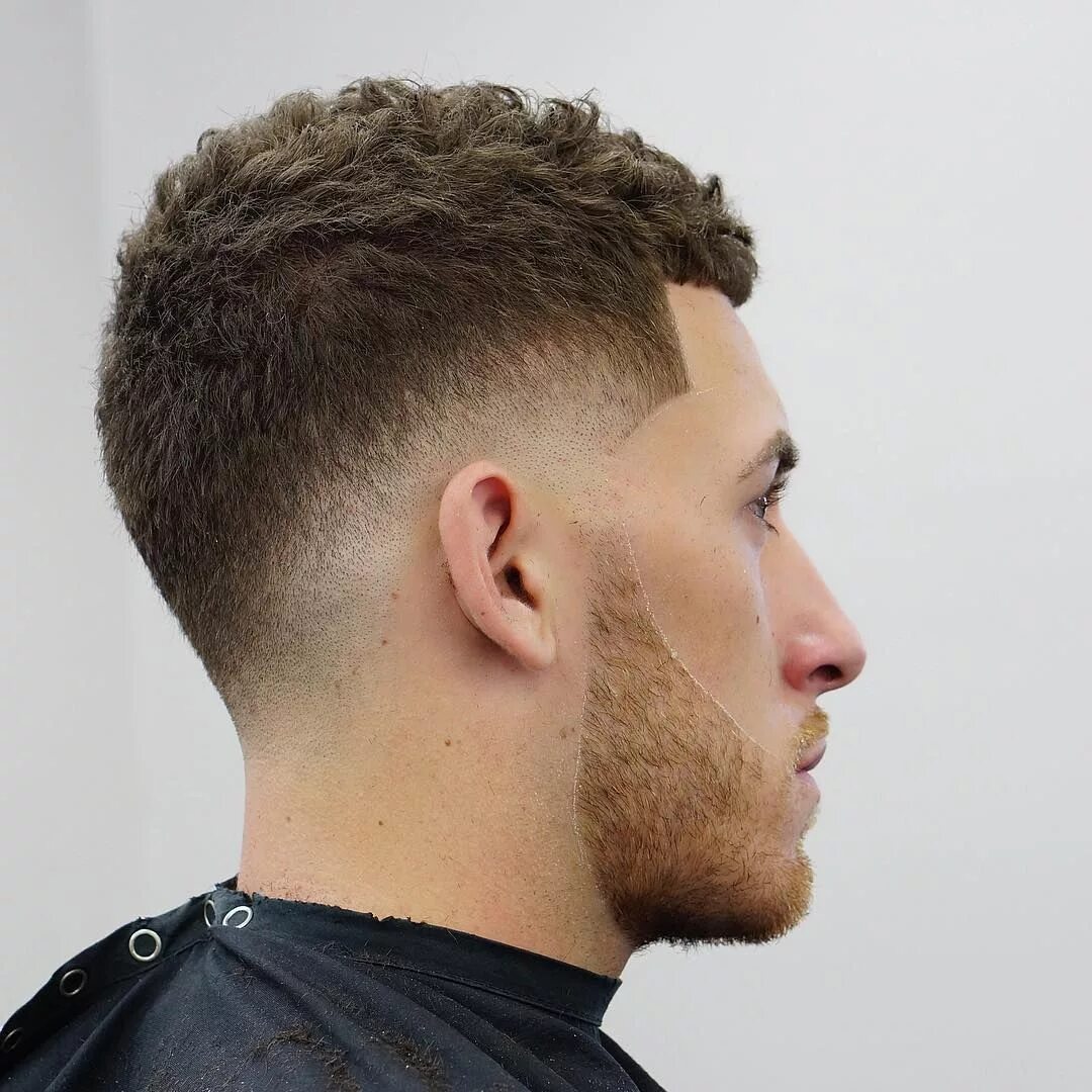 Прическа кроп мужская фото со всех сторон Low Fade vs High Fade Haircuts: 5 Cool Styles Low fade haircut, Mens haircuts fa