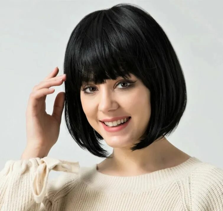 Прическа круглый боб с челкой фото Bob with bangs 2023 : New Bob hairstyles with bangs