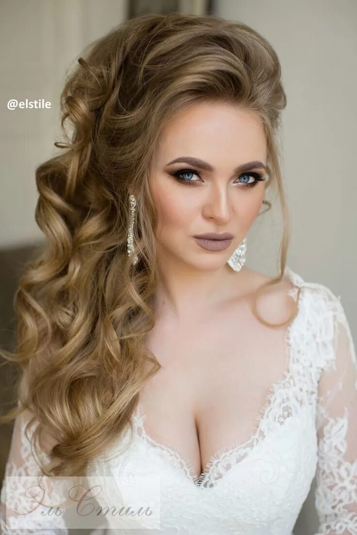 Прическа кудри на бок на средние best Half up half down hairstyles for wedding Romantic wedding hair, Down hairst