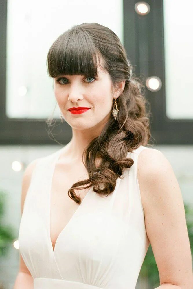 Прическа кудри с челкой на волосы Wedding Hairstyles With Bangs 30 Best Looks Guide For 2023 Long hair wedding sty