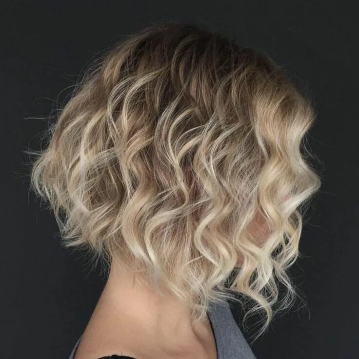 Прическа легкие волны на короткие волосы Wavy Blonde Ombre Bob Haircuts for fine hair, Bobs for thin hair, Hairstyles for