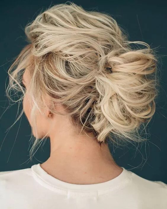 Прическа легкий беспорядок 10 Pretty Messy Updos for Long Hair - PoP Haircuts Frisuren, Frisur hochgesteckt