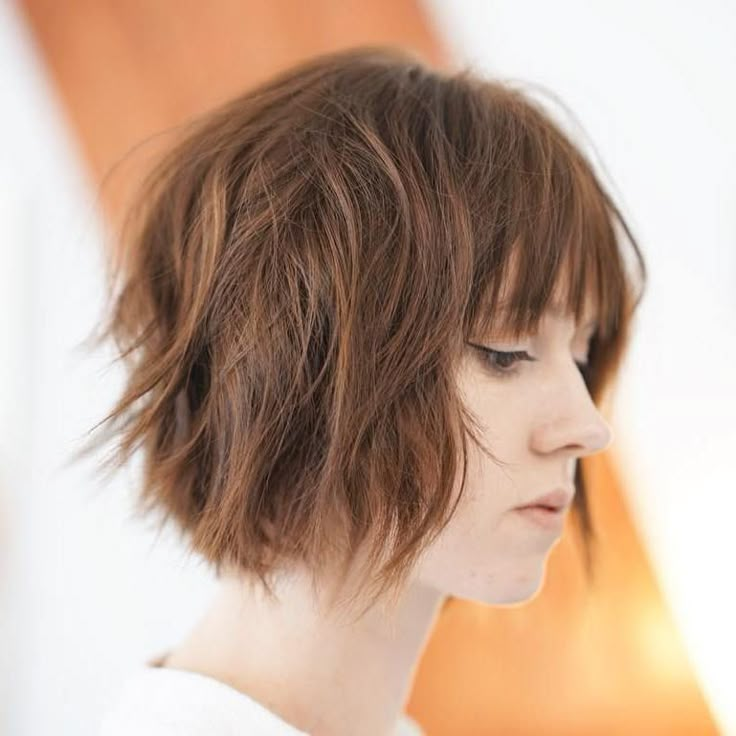 Прическа лохматый боб фото 50 Trendy Short Shag Haircuts in 2024 - Hair Adviser Short shag haircuts, Short 