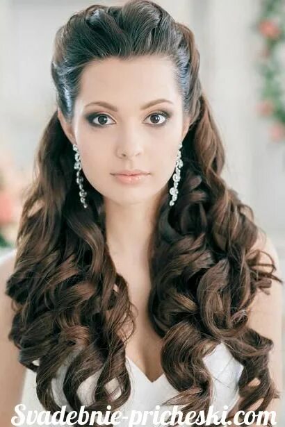 Прическа локоны на длинные Gorgeous hairstyle Long hair styles, Hair styles, Down hairstyles