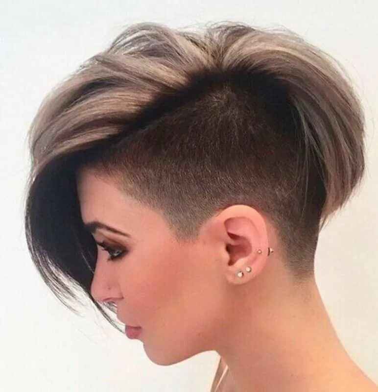 Прическа лонг женская Красивые асимметричные стрижки на короткие волосы: фото Hair styles, Half shaved