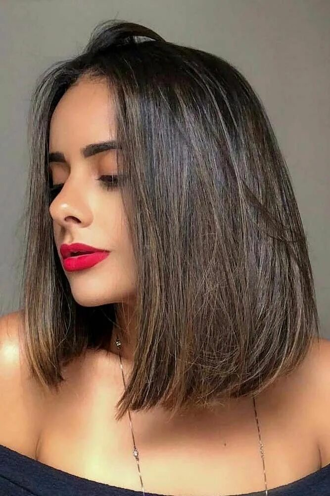 Прическа лонг женская Classic Long Bob With Middle Part #hairstylesforroundfaces #hairstyles #faceshap