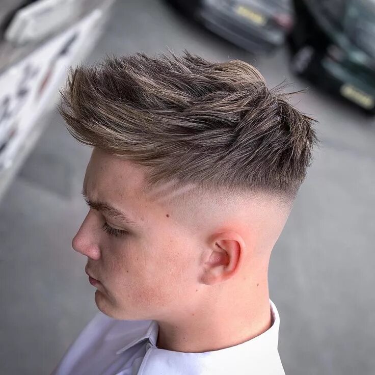 Прическа мальчикам короткие бока European Haircuts For Men: 2024 Trends Boys fade haircut, Mens haircuts short, B