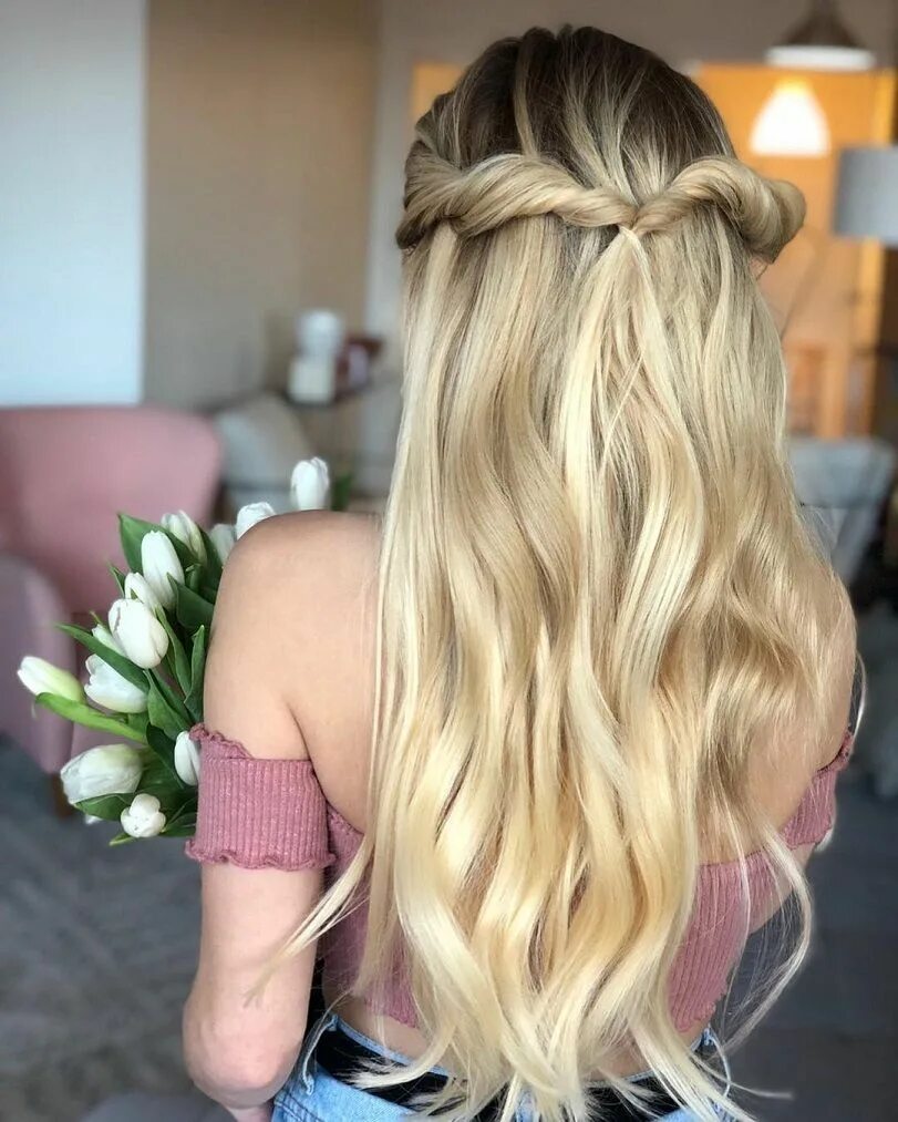 Прическа мальвинка на длинные волосы 44 Gorgeous Half up half down hairstyles Long blonde hair, Long hair styles, Hai