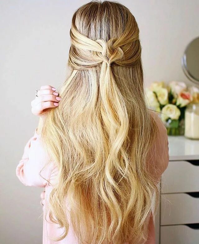 Прическа мальвинка на длинные волосы для девочек Christina - Hair Romance on Instagram: "Valentine's Day is coming up and I love 