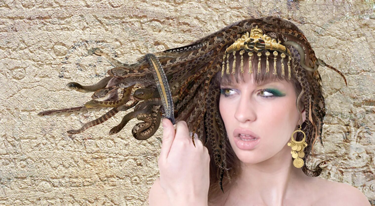 Прическа медуза длинная Medusa hair - Medusa head with snakes instead of hair, hyper realistic, mystic, 