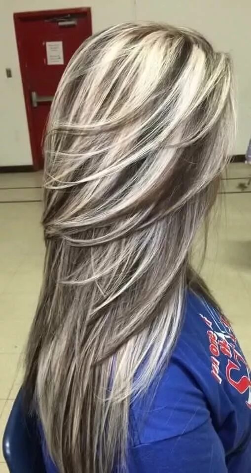 Прическа мелированные волосы Pin by Alicia Resendez on Hair Gray hair highlights, Hair color highlights, Hair