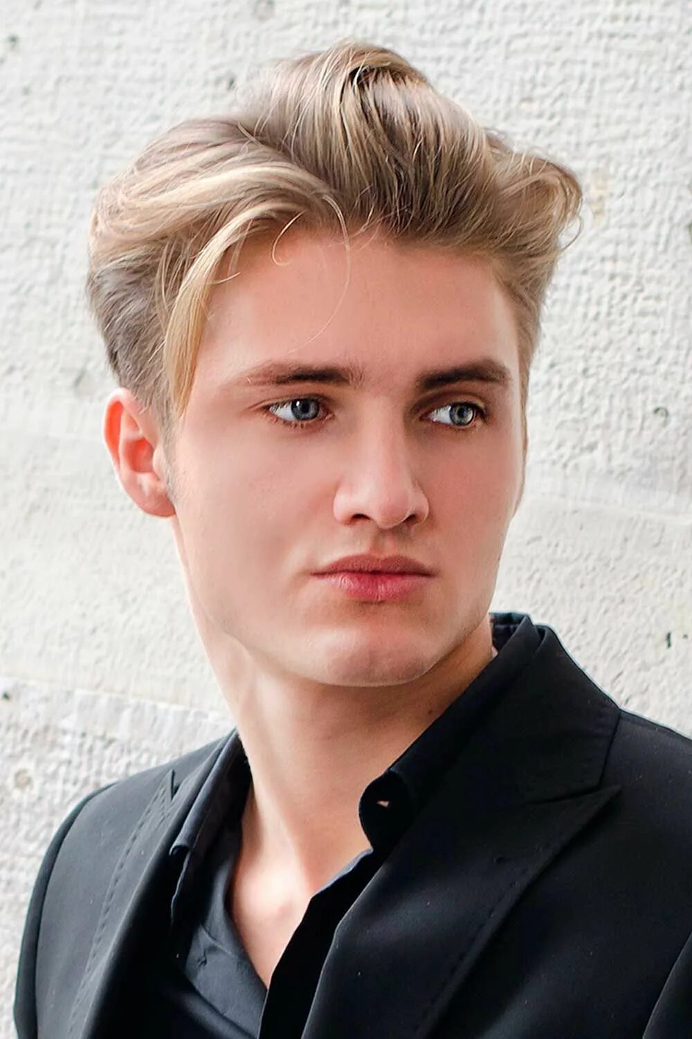 Прическа middle part как сделать Eboy Haircut Is The Hottest Guy's Trend Haircuts for men, Mens hairstyles, Hair 