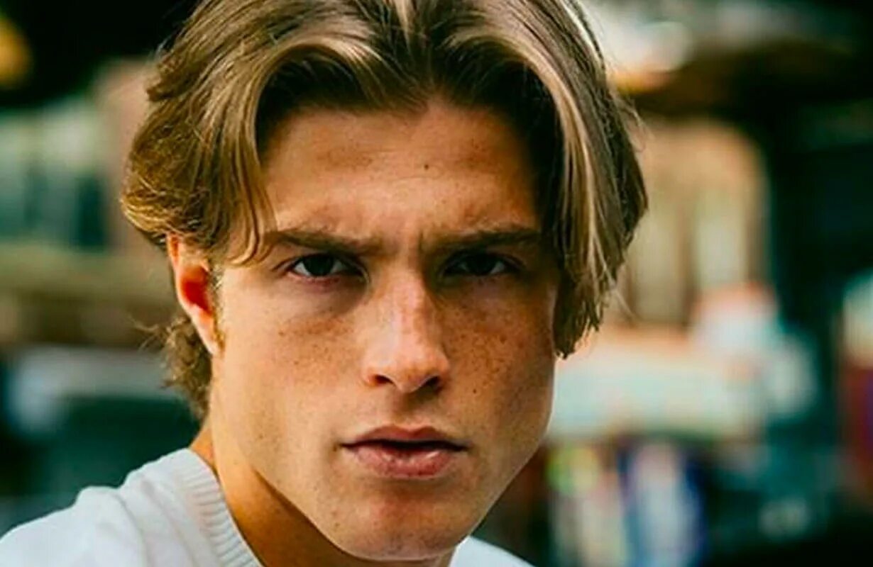 10 популярных идей на тему "mens parting hairstyles" для вдохновения