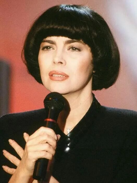 Прическа мирей матье фото Пин на доске Mireille Mathieu MIMI Стрижки на короткие волосы, Прически, Прическ