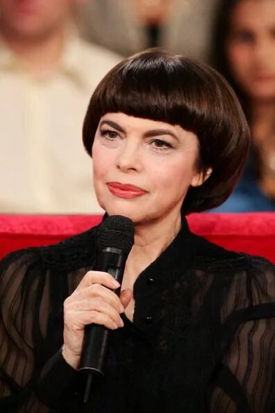 Прическа мирей матье фото 4,784 Mireille Mathieu Photos & High Res Pictures Really short hair, Short hair 