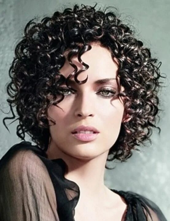 Прическа мокрая химия на короткие волосы short-haircuts-for-girls-with-wavy-hair Short curly hairstyles for women, Haircu